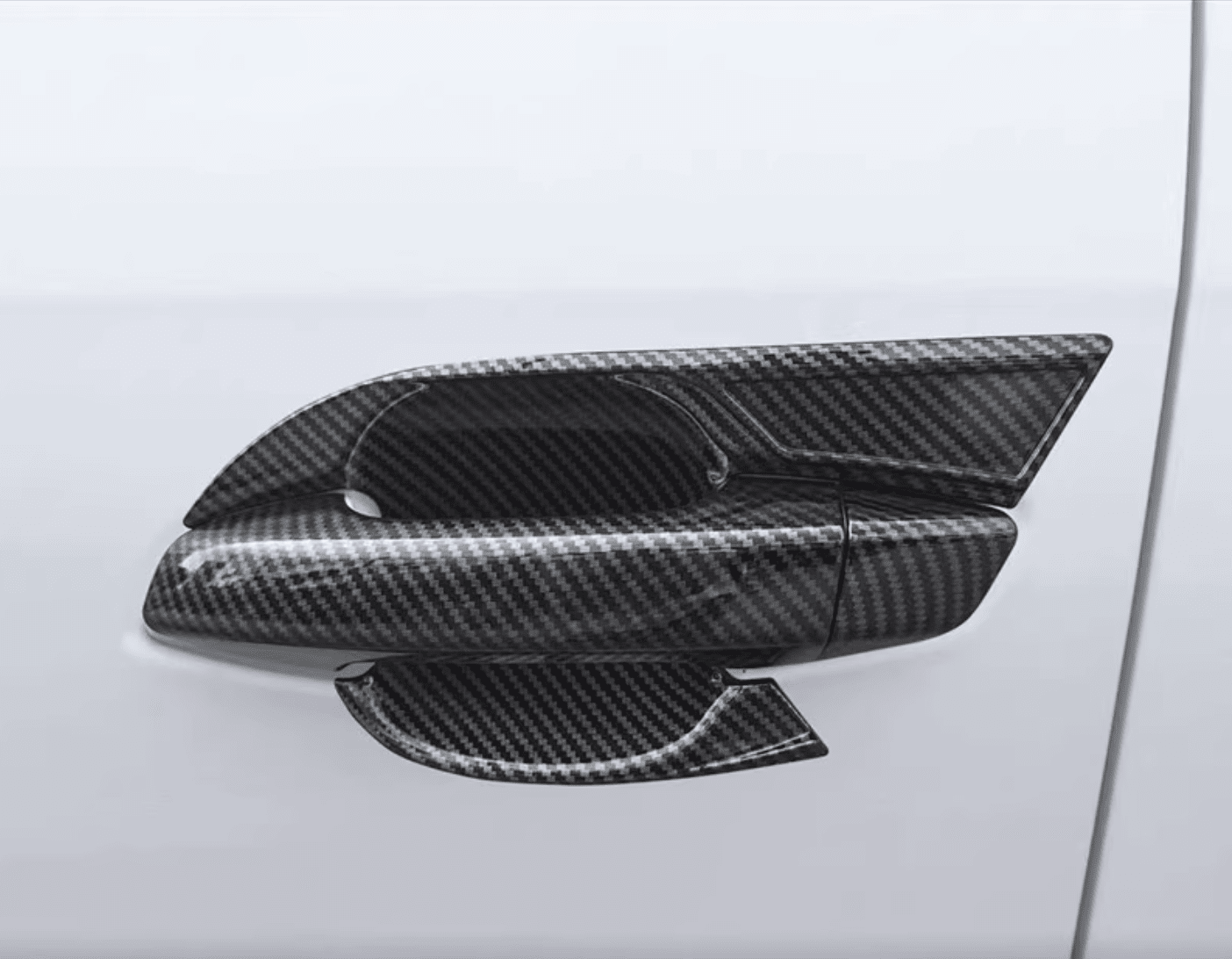 Xevaban.com ở 214 Giải Phóng là đơn vị chuyên cung cấp phụ kiện oto, đồ chơi oto, đồ chơi m6, phụ kiện m6, xevaban, 214 giải phóng, ốp ngoại thất m6, bảo vệ ngoại thất m6, ốp tay nắm cửa m6, ốp cản trước m6, ốp gương m6.